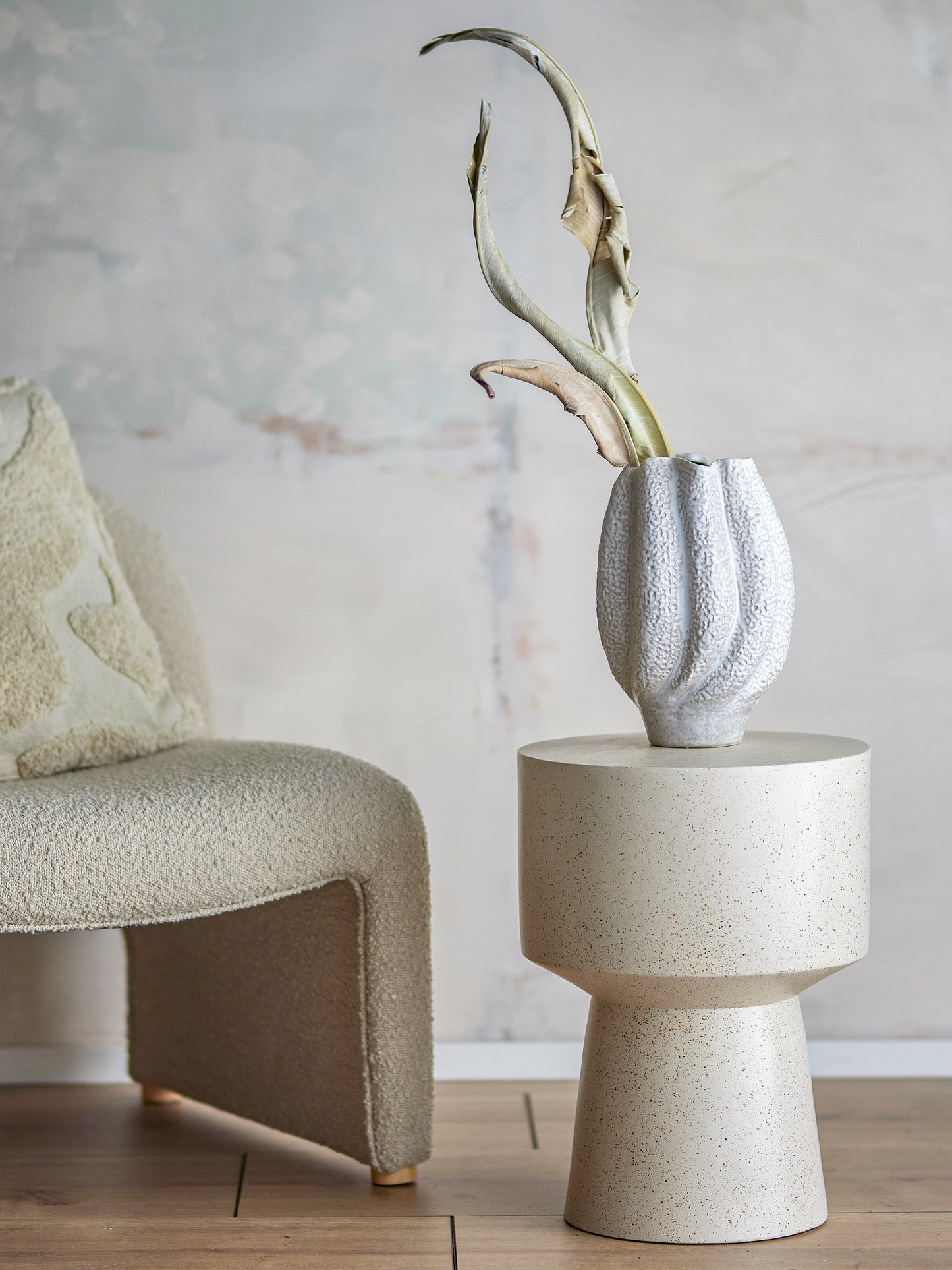 Eira Vase, White, Stoneware